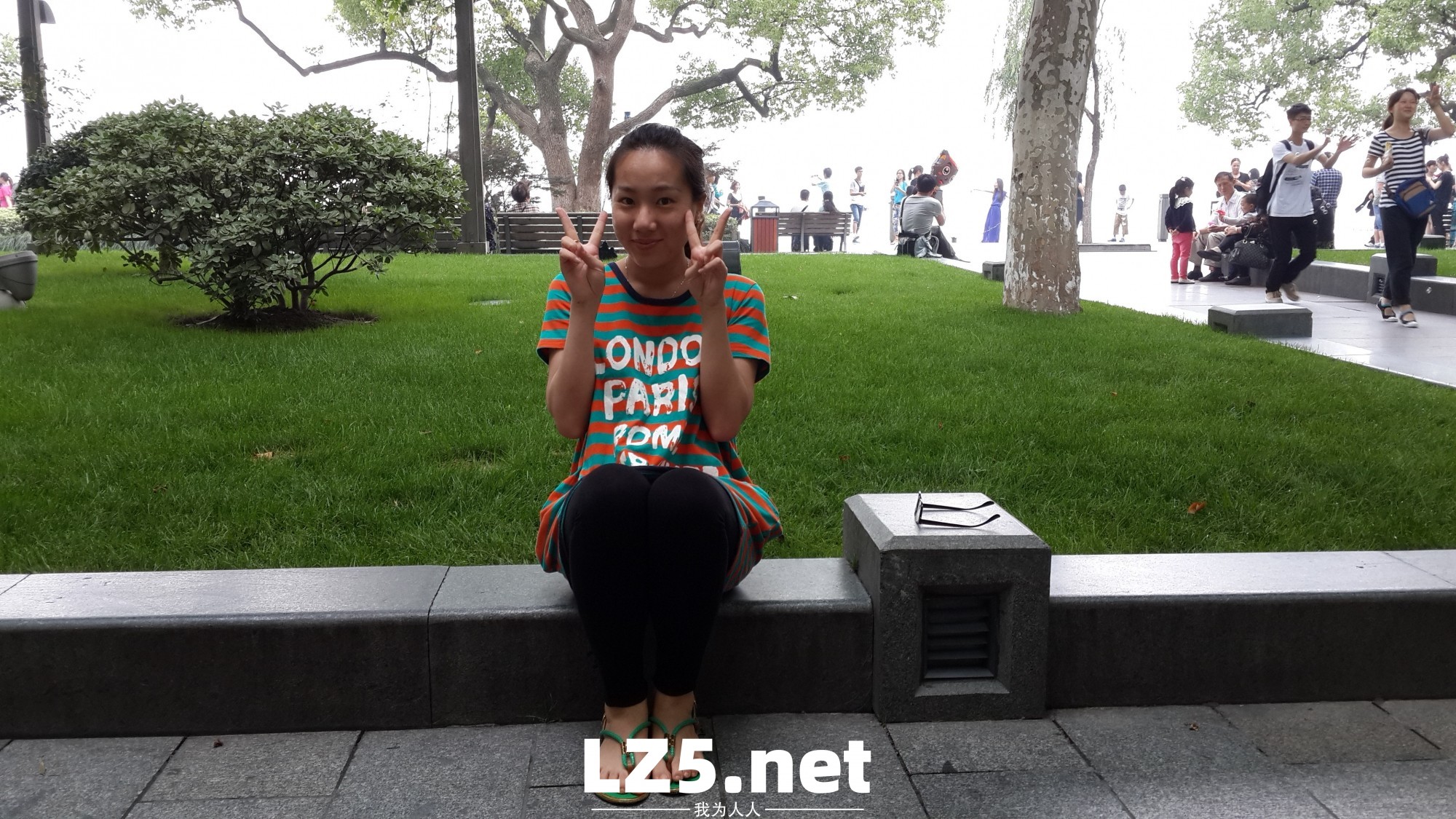 美豔人妻劉珊,云盤海量私拍流出,十年淫片見證嬌娃騷化曆程  (438P)