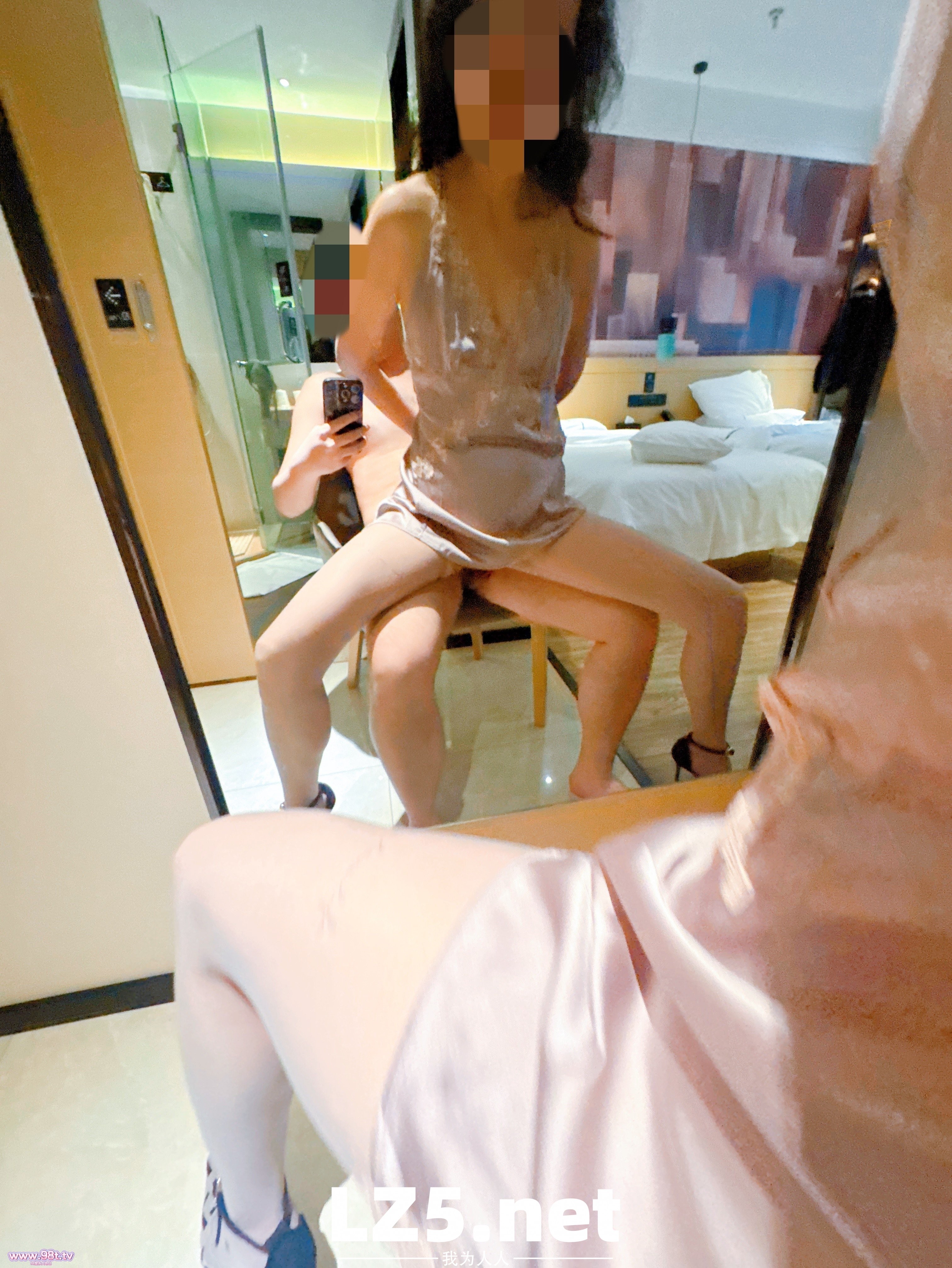 2025第七弹 0D灰丝配高跟 中出小妈储精盆【73P+合体手势认证】
