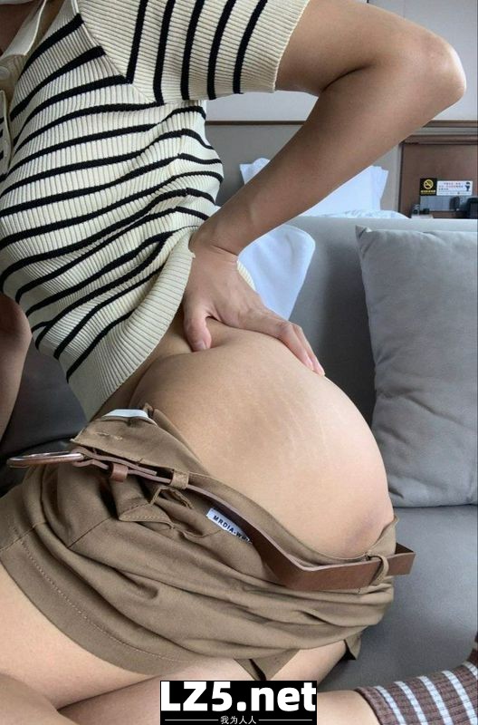 身材不錯的極品短髮妹  (21P)