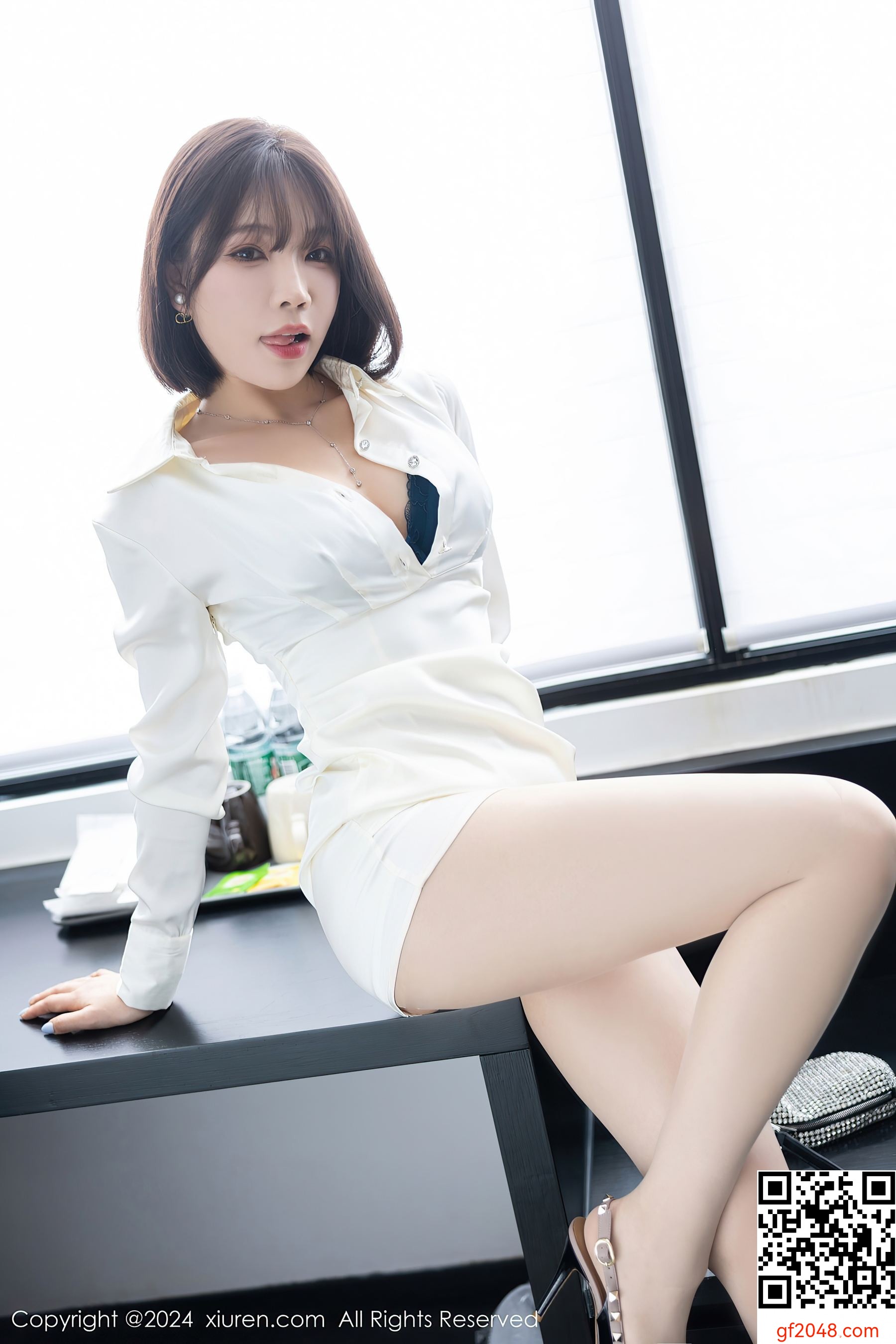 [XiuRen秀人网] No.8963 徐莉芝Booty 丝袜美腿