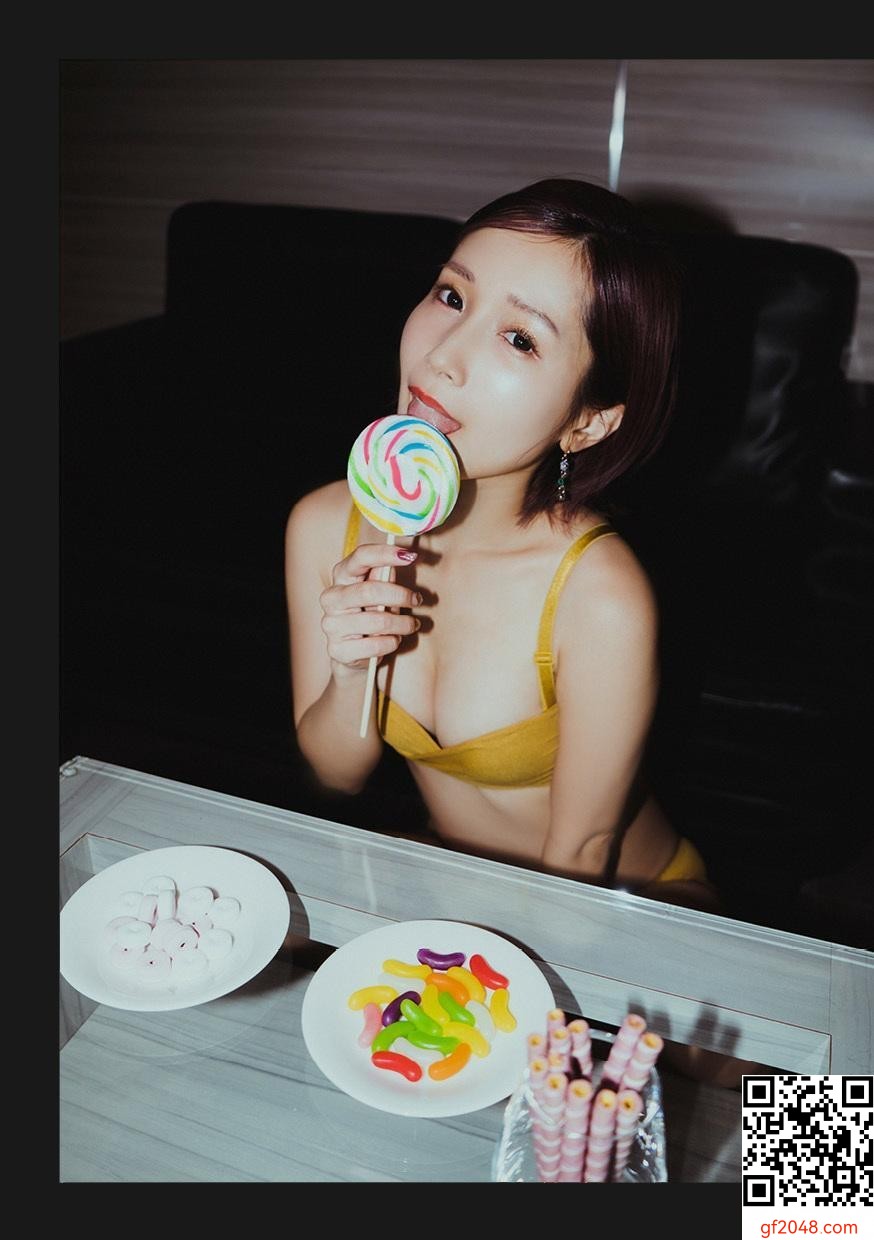 [小島みなみ] 性感小隻馬「美乳極致晃動」看完很暈 (29P)