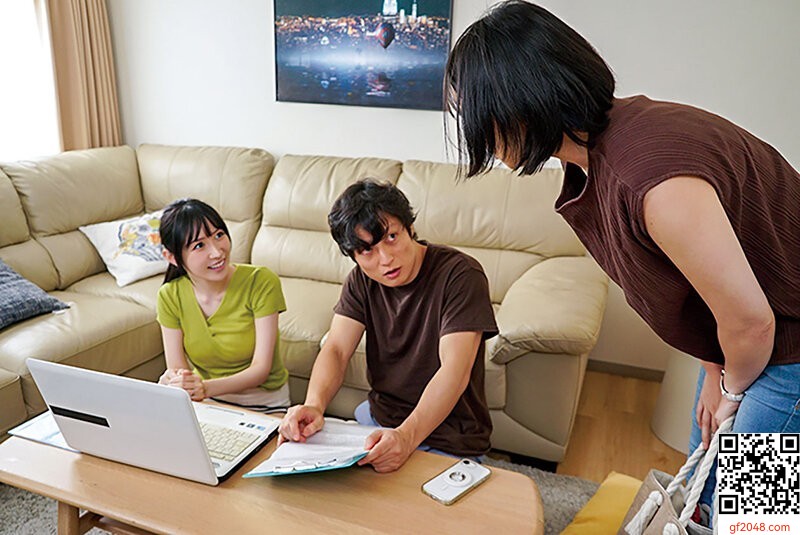 朝妃りお：人妻の裏アカ 近所の奥様の裏アカを発見して… 普段の表の顔とは正反対な